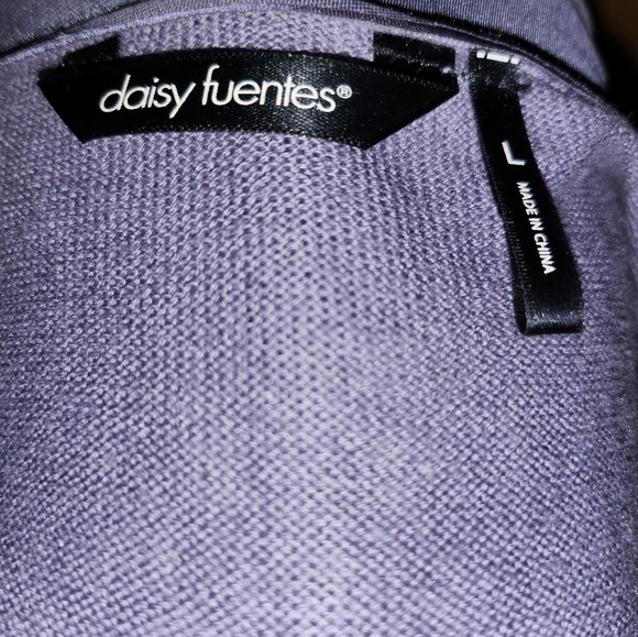 DAISY FUENTES LAVENDER BUTTON UP SWEATER WITH DELICATE SHEER DETAIL SIZE L - Picture 5 of 5